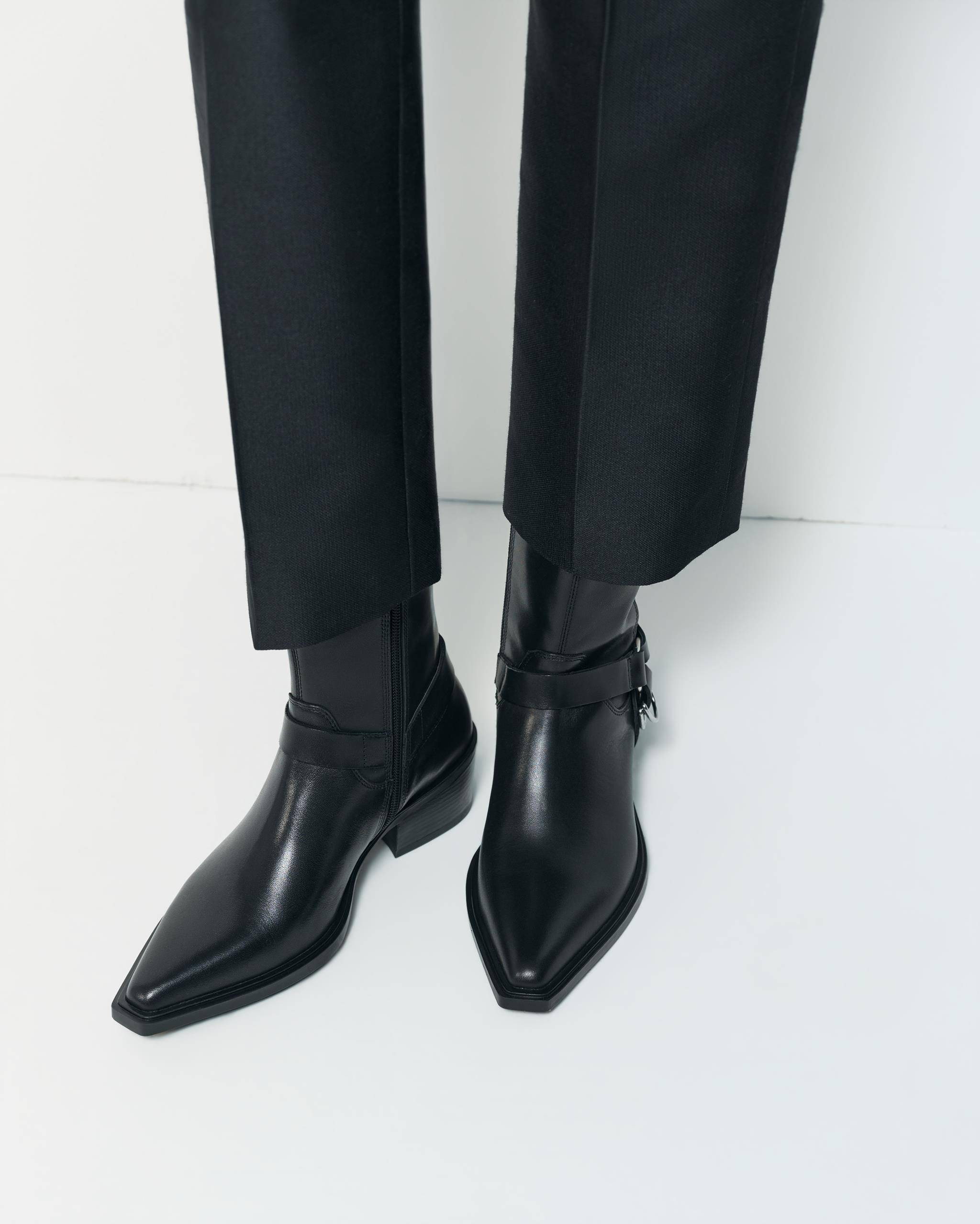 Lägg till favorit: KELSEY BOOTS (Svart, Skinn)