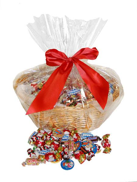 Härlig julkorg med 5 kg choklad