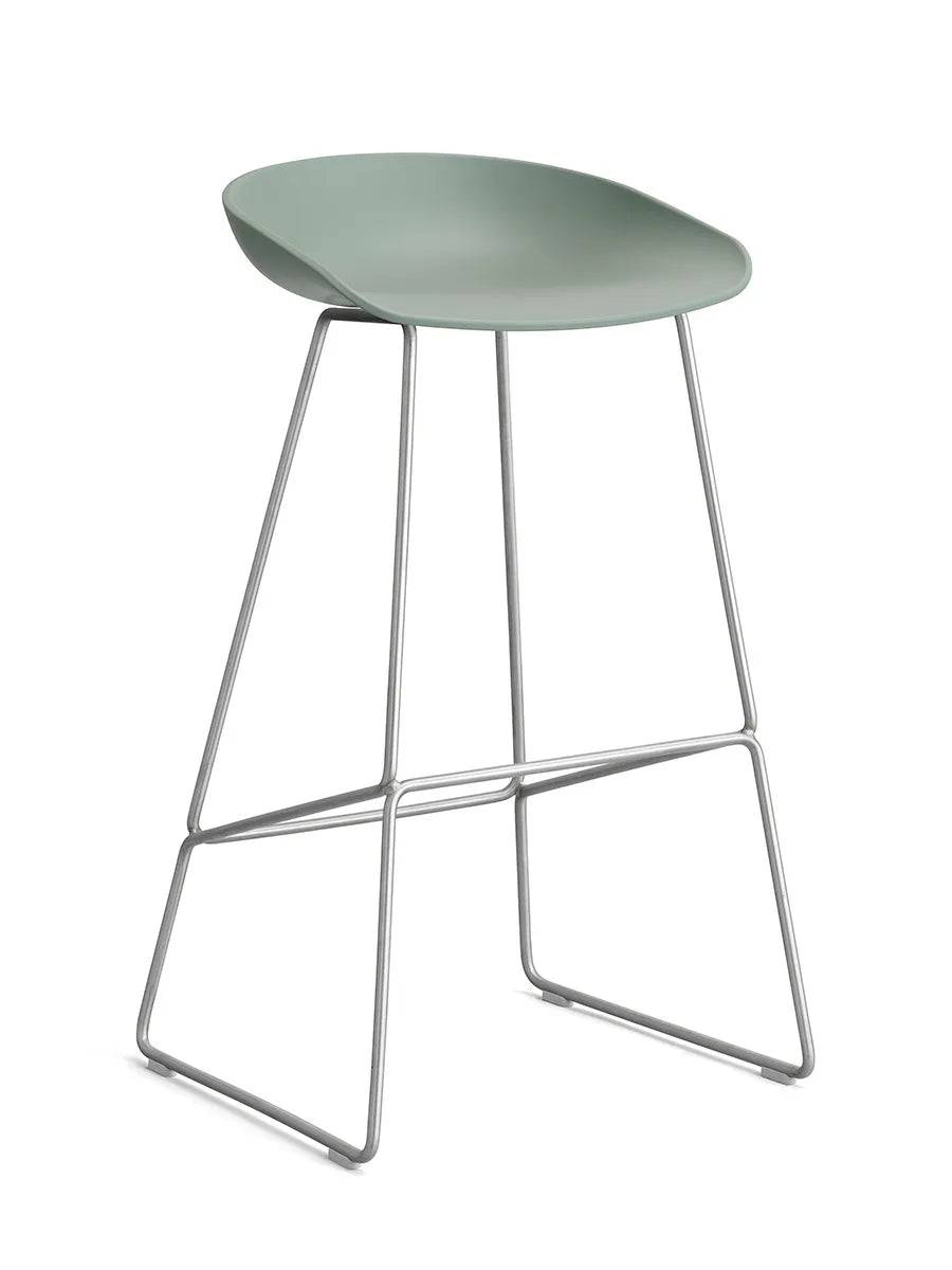 About a Stool AAS38 fra Hay Høj - B 50 x D 48 x H 75-86 cm / Fall Green / Rustfrit stål - Jacobsen Plus