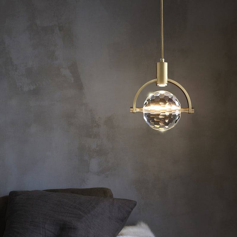 CrystalChic Pendel - Ringformad LED Taklampa med Glittrande Kristaller - Halvring