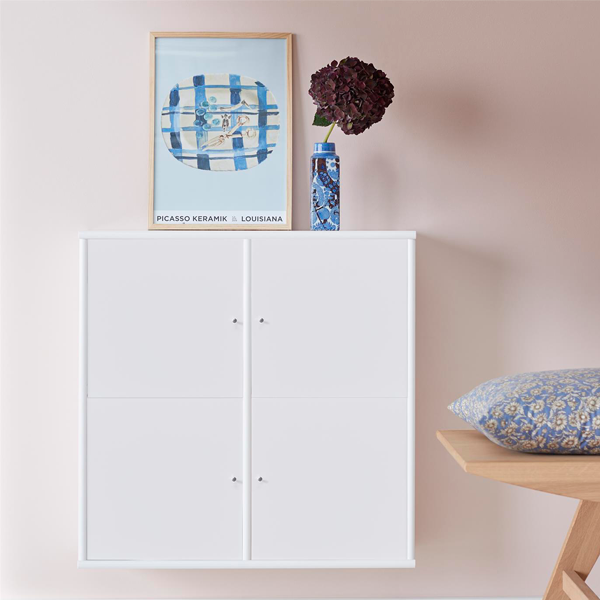 Mistral – Modul 025 Bogkasse – 4 rum med låger – Snevid 70 cm x 70 cm x 27 cm | Møbelsalg.dk