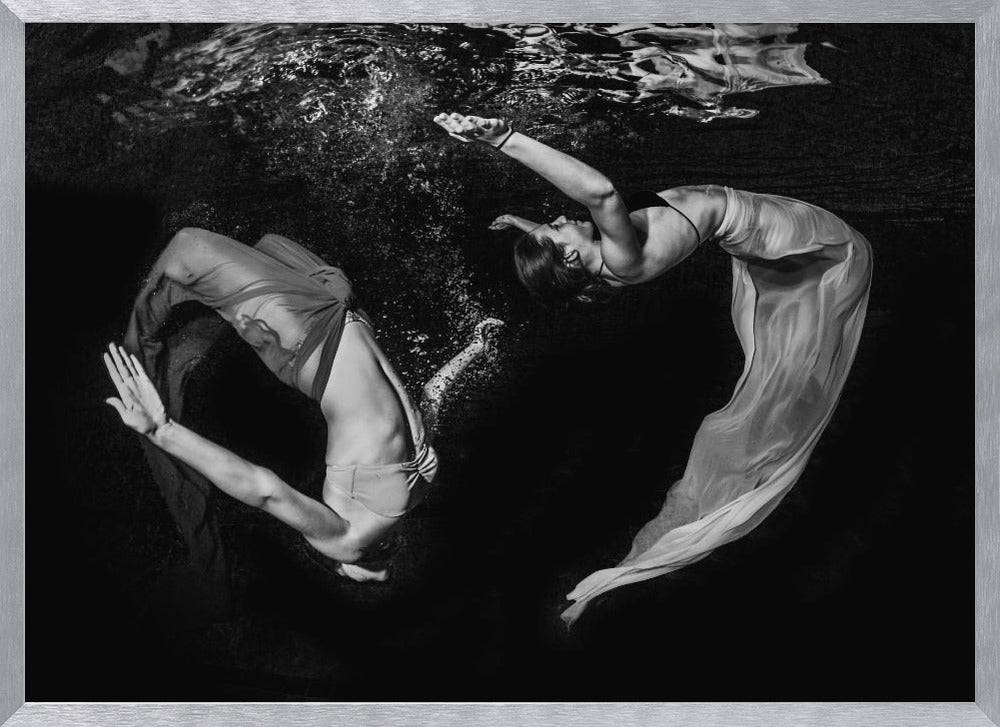 Grace Underwater - Poster / Art Print
