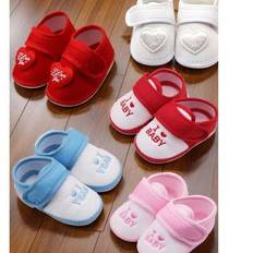 1Pair New Born Non-Slip Baby Walking Shoes Cute Love Baby Letter Shoes First Walkers For Gift - Multicolor - 0-6M,6-12M