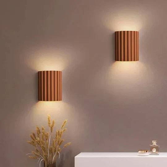 RibbleWall | Stilig Vägglampa i Harsh - Brun