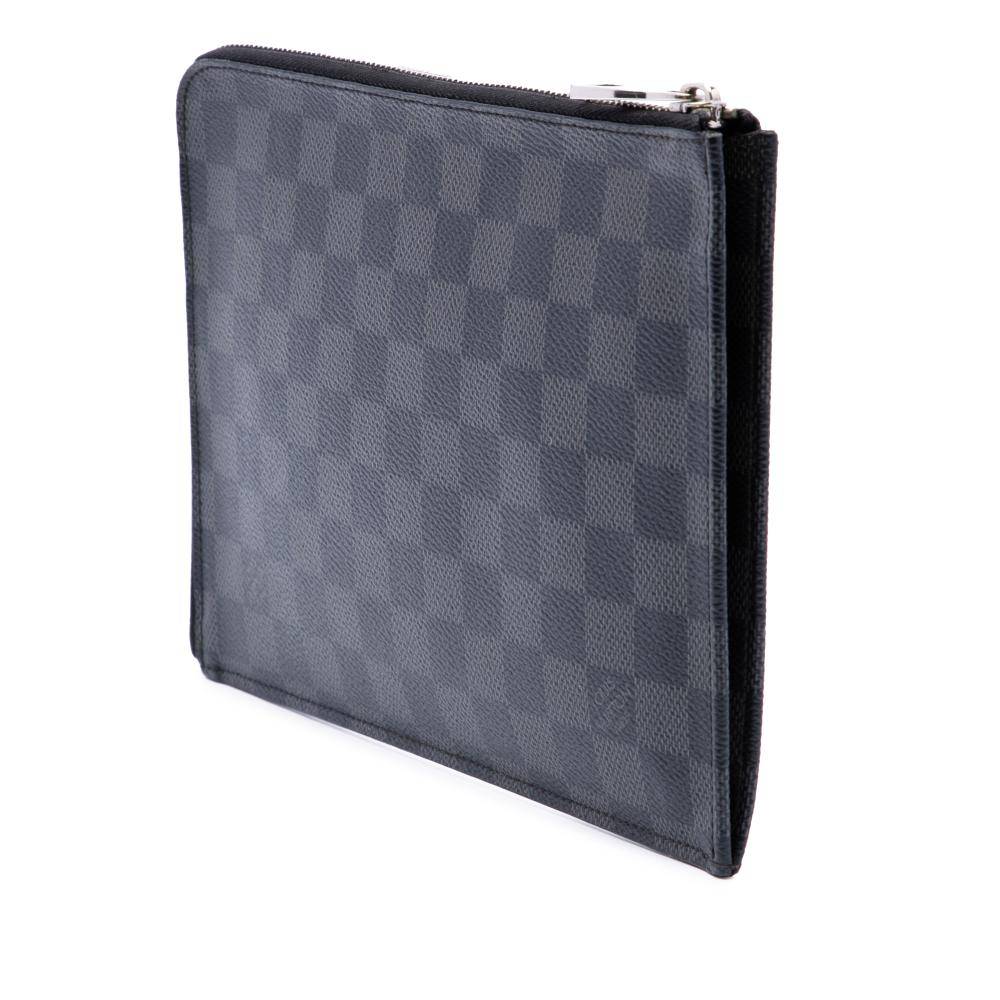 Louis Vuitton Vintage Louis Vuitton Clutch L 17cm x W 23.50cm x D 1.50cm - Clutches hos Magasin.