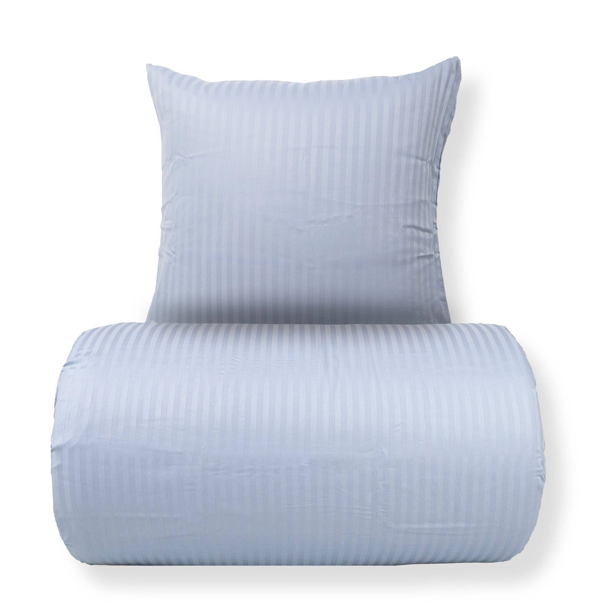 Dobbelt sengetøj 240x220 cm - 100% bomuldssatin - Klassisk lyseblå striber
