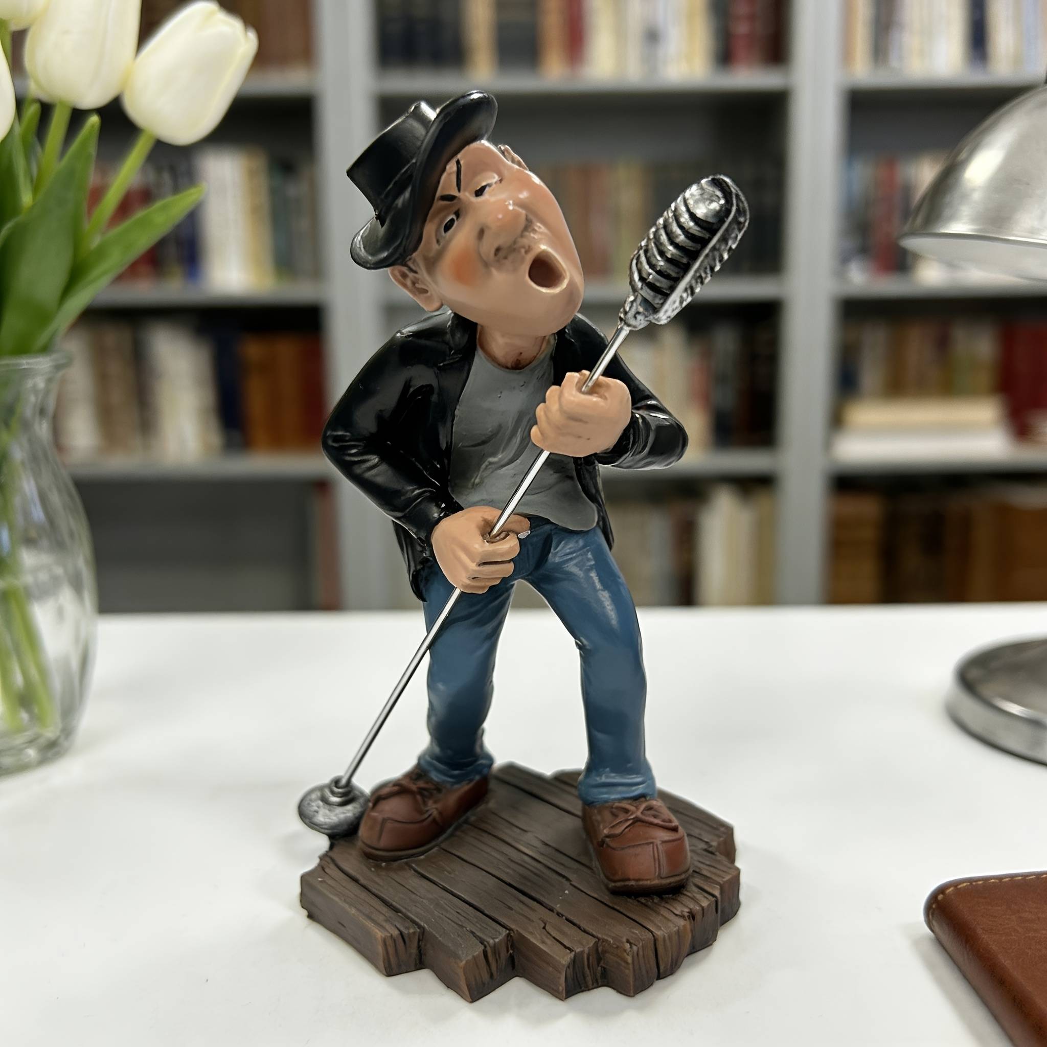 TEMU Retro Rock Figurine | Hand-painted Resin Musician Statue With Vintage Microphone, Whimsical Desktop Decor For Office, Study, And Music Room, Ideal Gift For Music Lovers