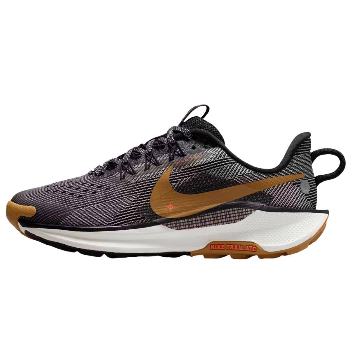 Nike Pegasus Trail 5 GS Svart Ökenockra Barn Sneakers Granröd Collegegrå FV5638-005 34