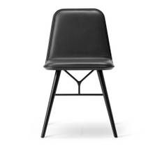 Fredericia Furniture - Spine Wood Base - Framsidesklädd, Svartlackerad, Svart metall, Lädergrupp 0, 38 Black - Lænestole - Space Copenhagen - Sort - Læder/Træ
