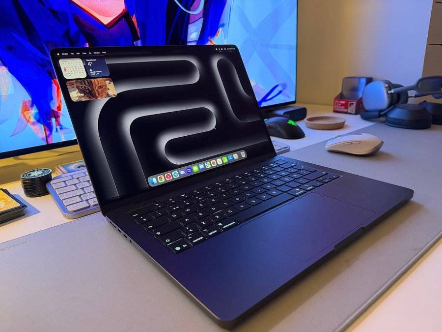 MacBook Pro M5 14 tum 32GB/1TB