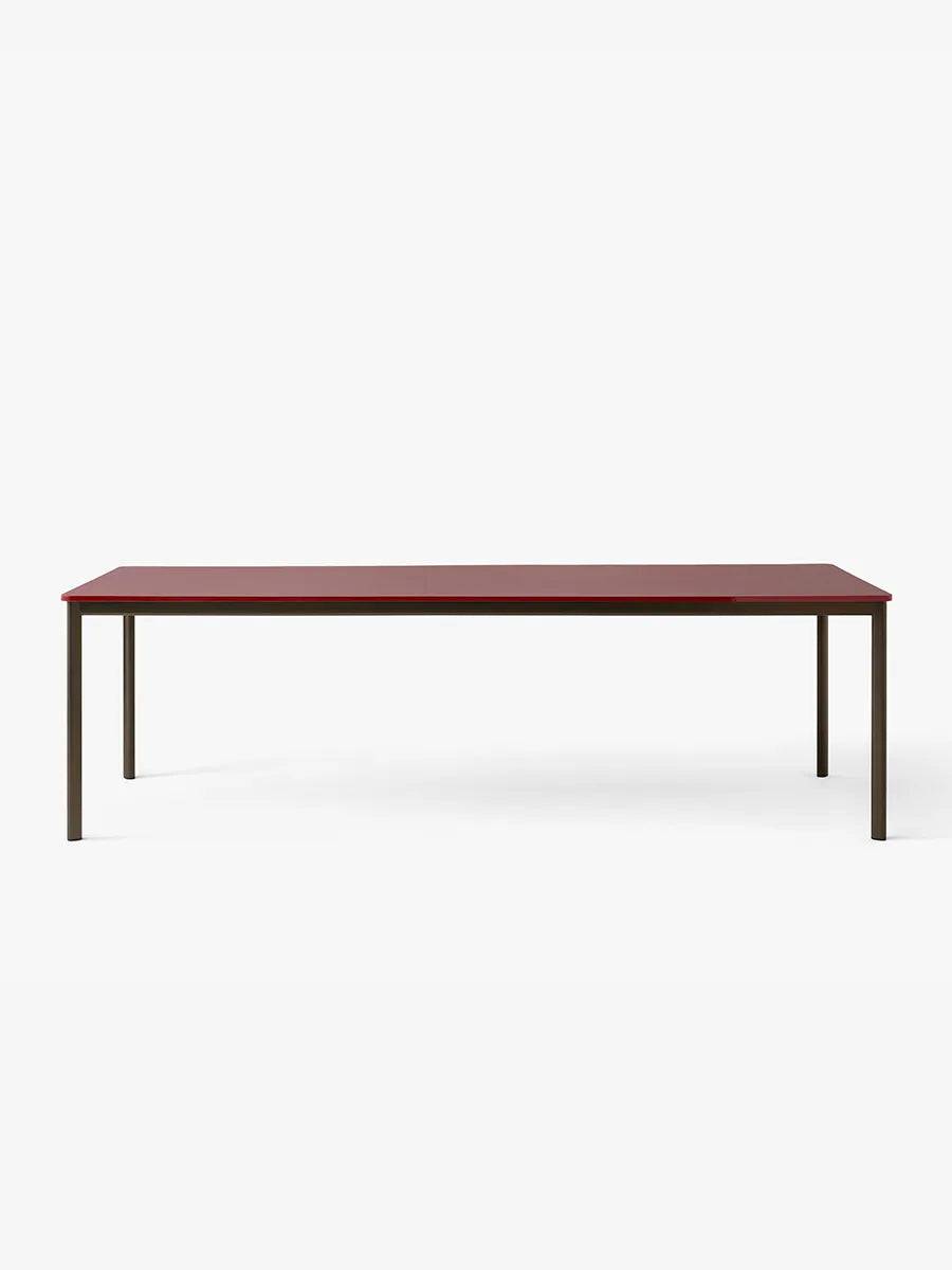 Drip Bord fra &Tradition L: 171-200 x W: 80 x H: 74 cm / Bronzed Aluminium / Burgundy Forbo Linoleum - Jacobsen Plus