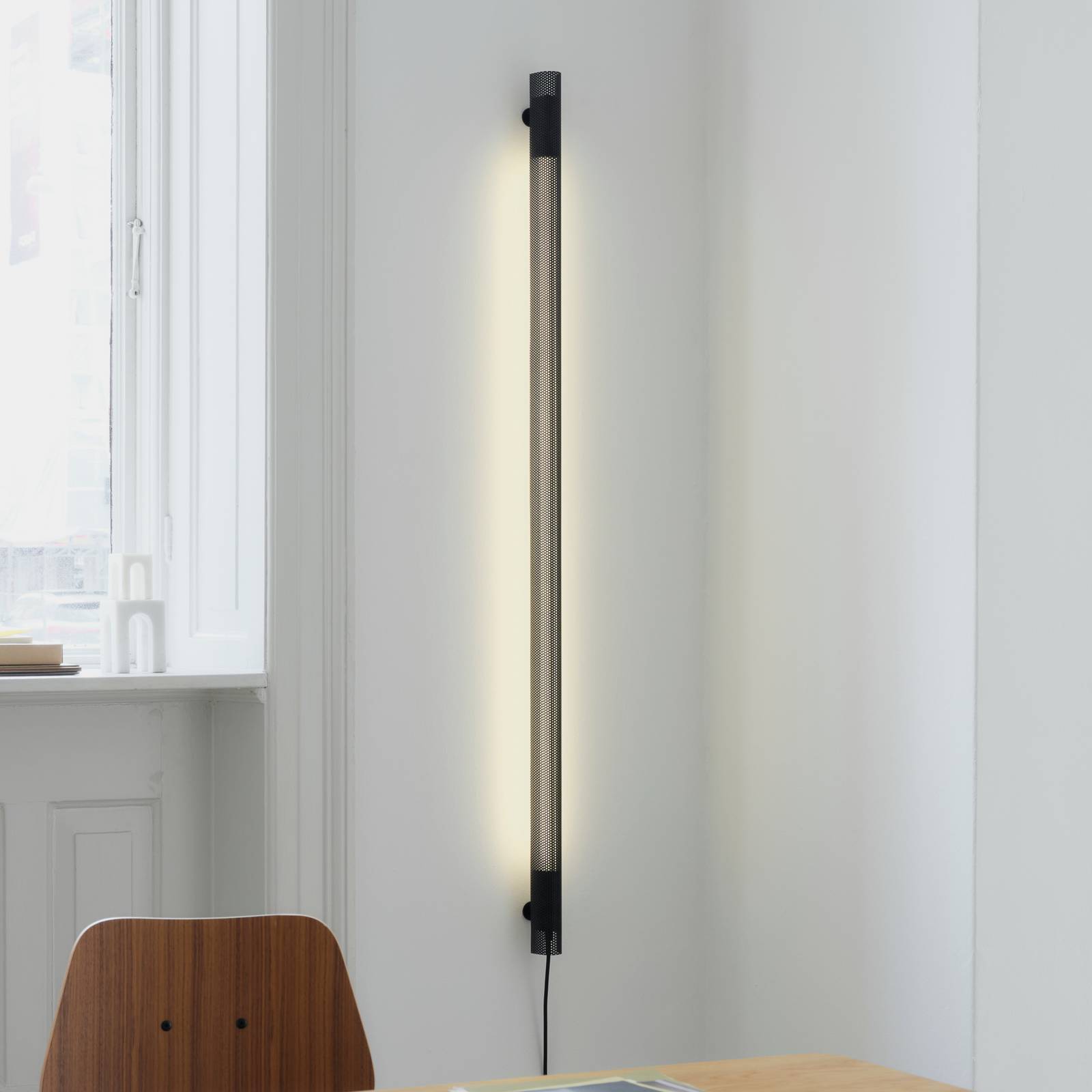 GEJST Design vägglampa Radent, Svart, Vardagsrum / matsal, Metall, Vägglampa, vägglampa inomhus