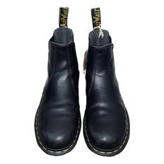 Dr. Martens Chelsea leather snow boots