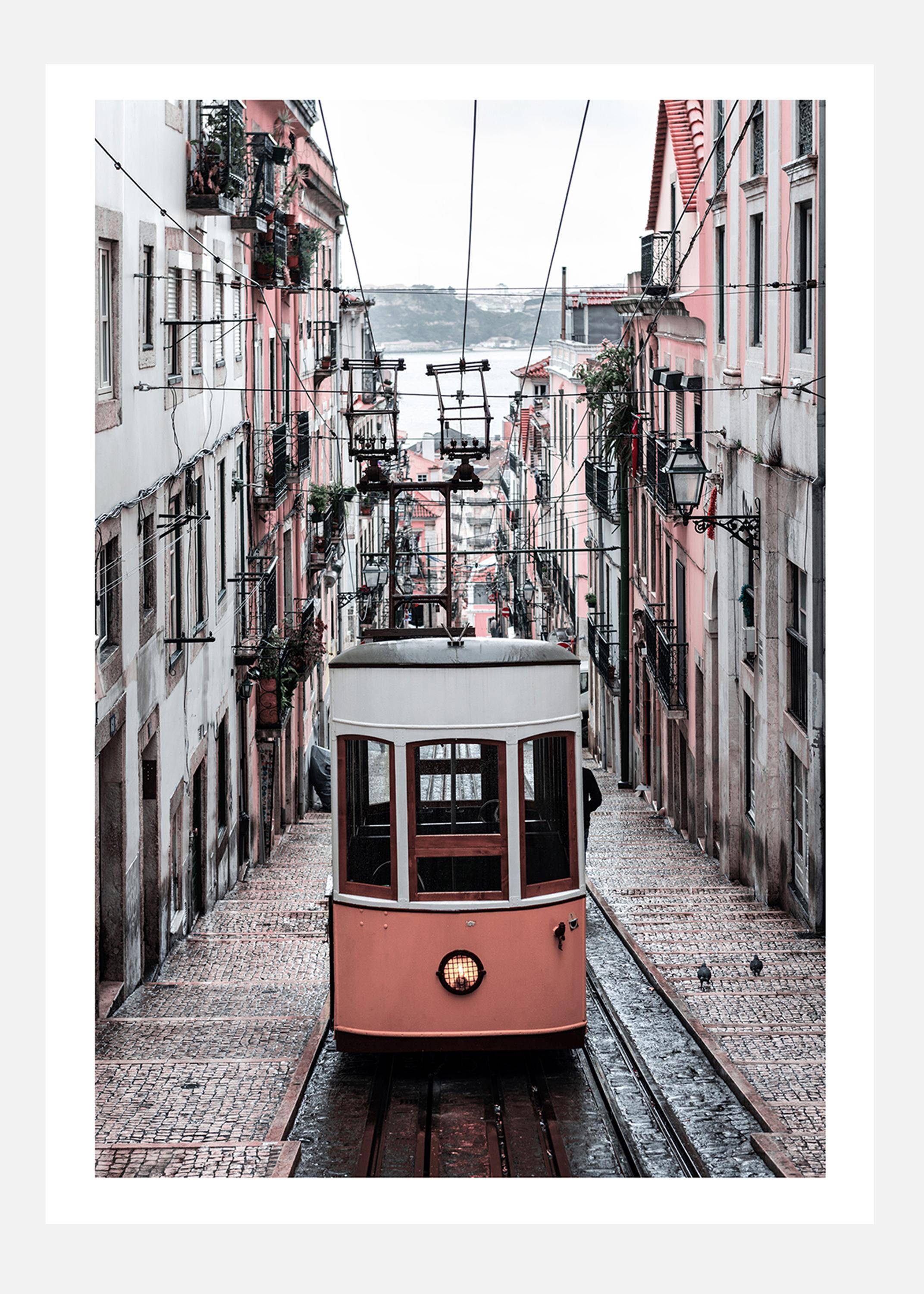 Lisbon Cable Car Canvastavla (100x140 cm)