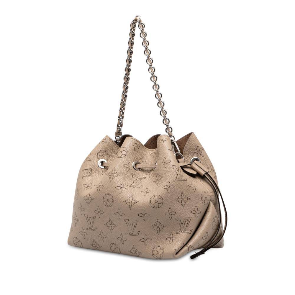 Louis Vuitton Vintage Louis Vuitton Mahina L 19.50cm x W 21.50cm x D 14cm - Håndtasker hos Magasin.