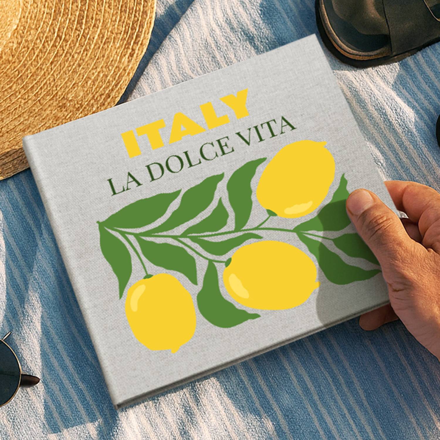 Fotobok 21×21 cm | Hårt linneomslag med foto | Upp till 100 sidor | 21.00 x 21.30 cm