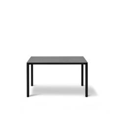 Fredericia Furniture - Piloti Table, 75 x 75 cm, Svartlackerad ek - Soffbord - Hugo Passos