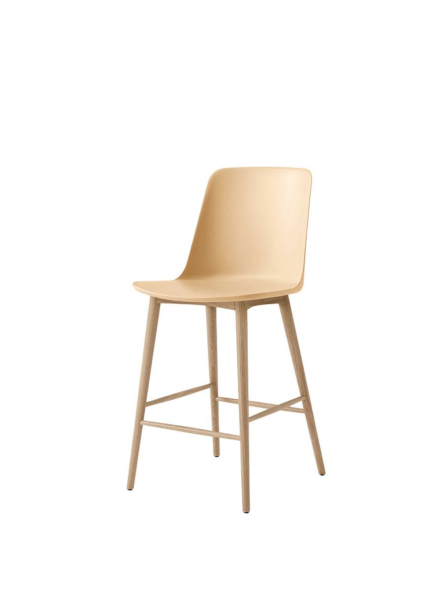 Rely HW128 Counter Chair, oak fra &Tradition Beige Sand - Jacobsen Plus