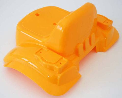 Sits tramptraktor rollyKid JCB solgul för båge