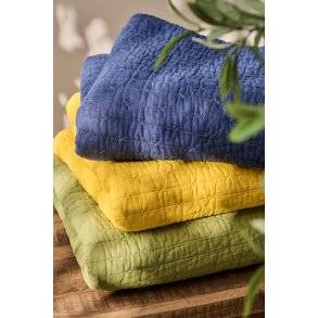 Quilt tæppe <br><br> herbal green m/ korssting <br><br> 130 x 180 cm <br><br>