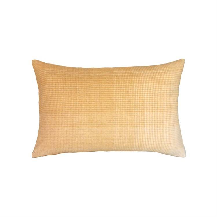 Elvang Horizon Pude Yellow Ocher 40 x 60 cm.