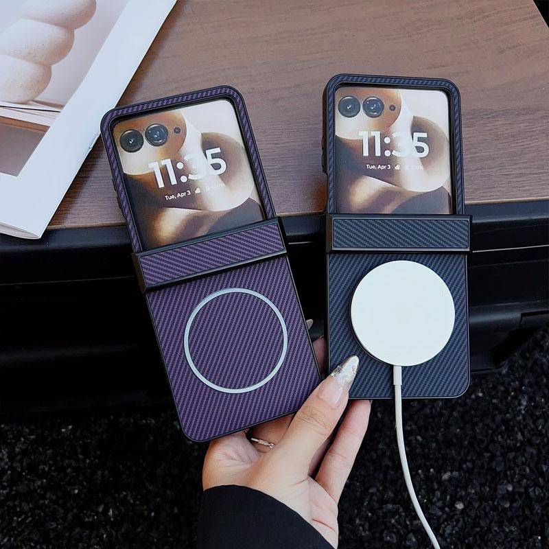 För Motorola Razr 70 Ultra MagSafe Trådlös Laddningsfodral För MOTO Razr Ultra 2026 Kolfiber Stötsäker Hårt Fodral Bumper