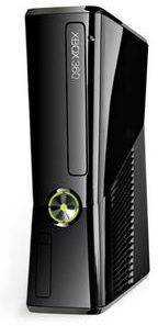 Xbox 360 Slim | glansig svart