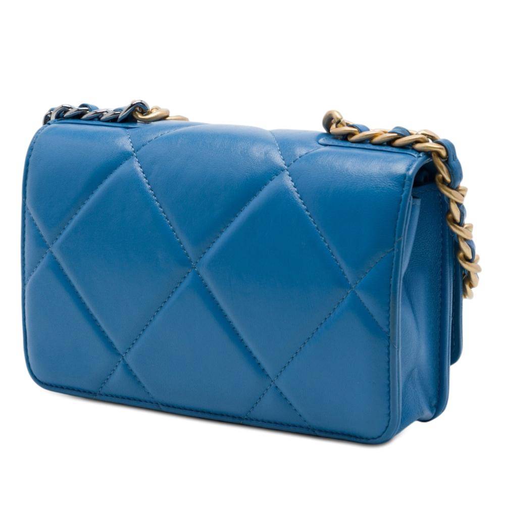 Chanel Vintage Chanel Flap Bag L 12cm x W 19cm x D 4cm - Chanel Vintage hos Magasin.