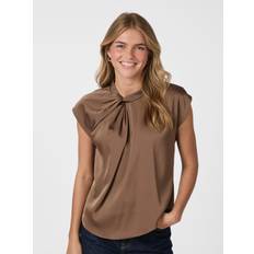 Neo Noir Fleur Drapy Satin Blouse Kvinde Dusty Brown Kortærmede Bluser Str 42 - hos Magasin