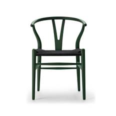 Y-stol CH24 Soft Green med sort flet af Hans J. Wegner