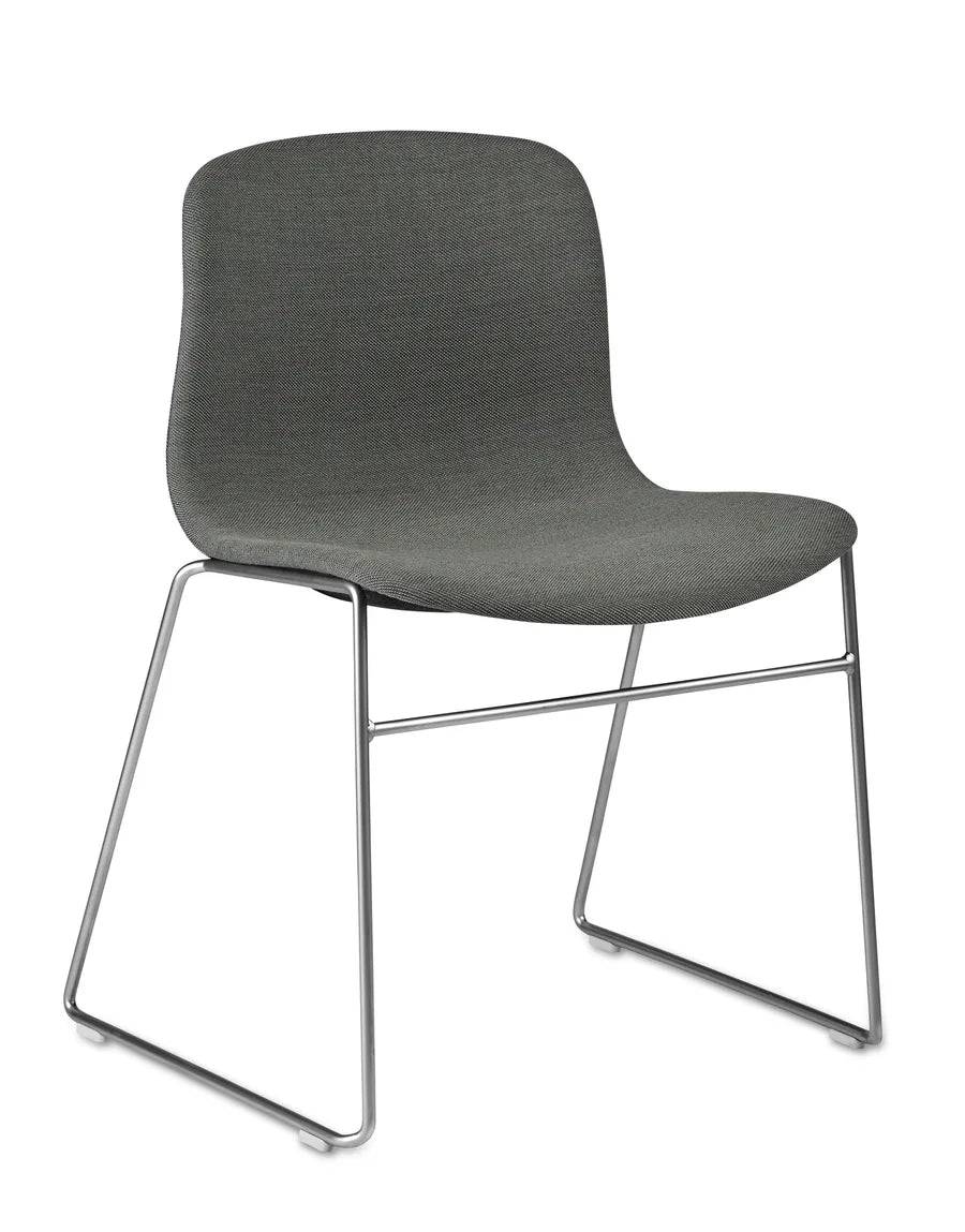 About a Chair AAC09 fra Hay Lola / Hvid pulverlakeret stål - Jacobsen Plus