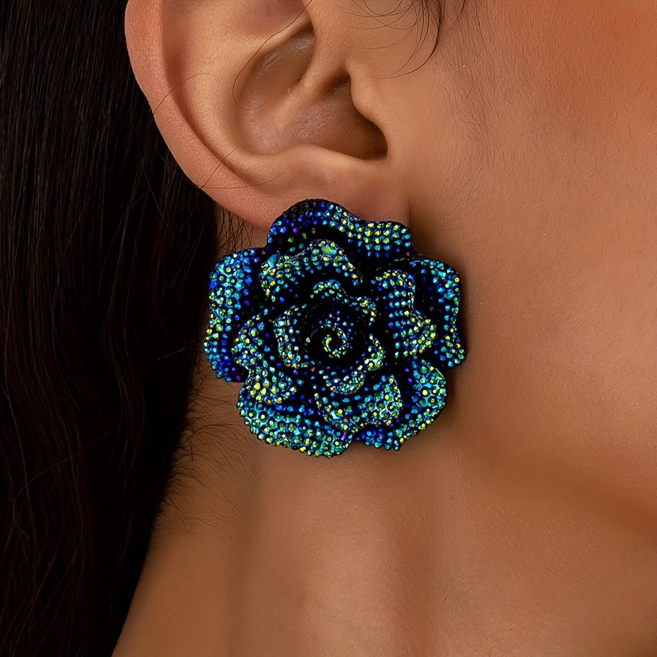 A Pair Of Retro, Elegant And Luxurious Acrylic Earrings With Sparkling Water , Featuring Large Flowers Resembling Camellias. ( Is A Prop. The Actual Shipping Card Based On The Physical Item.)
