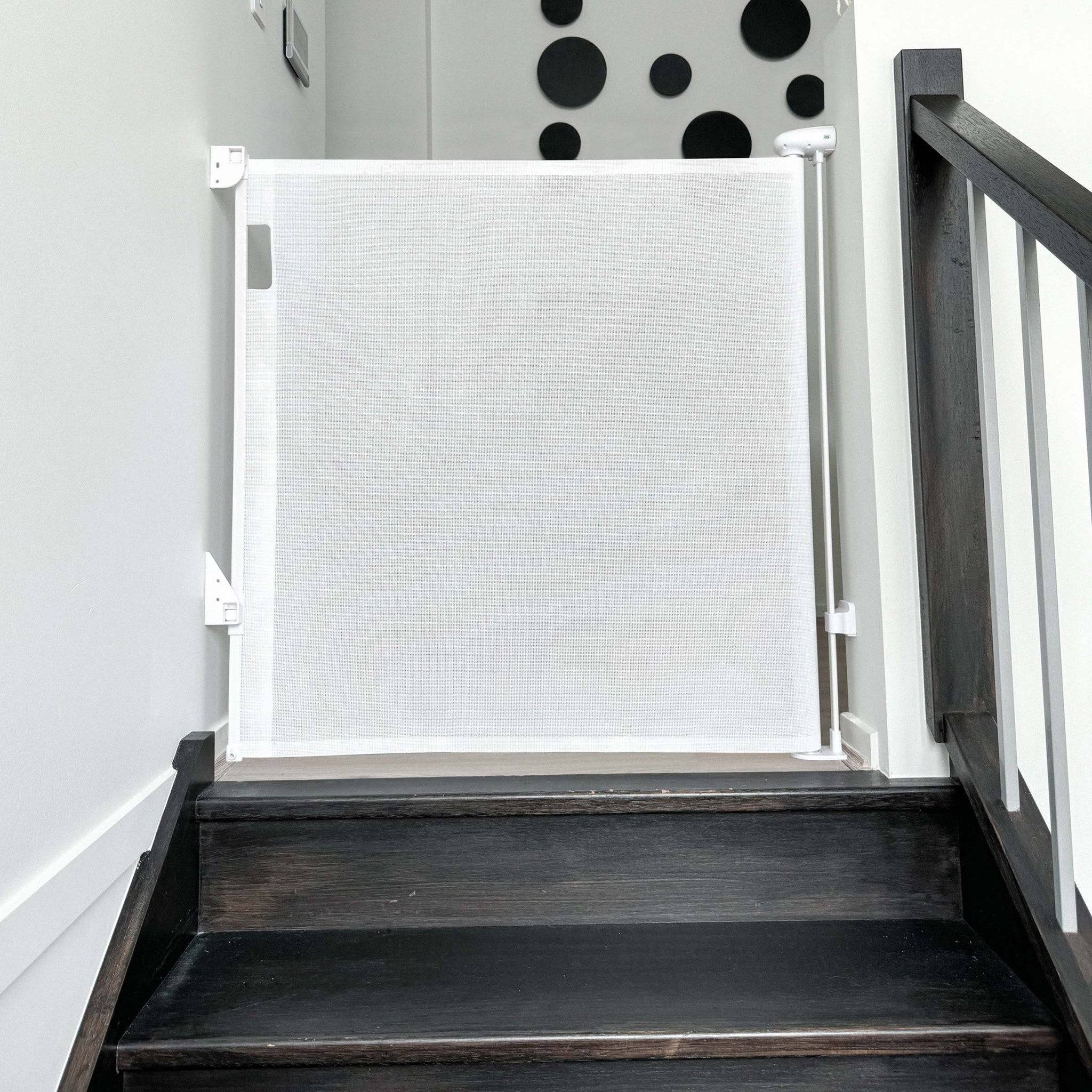 Dreambaby Glide 'n' Hide Retractable Stair Gate