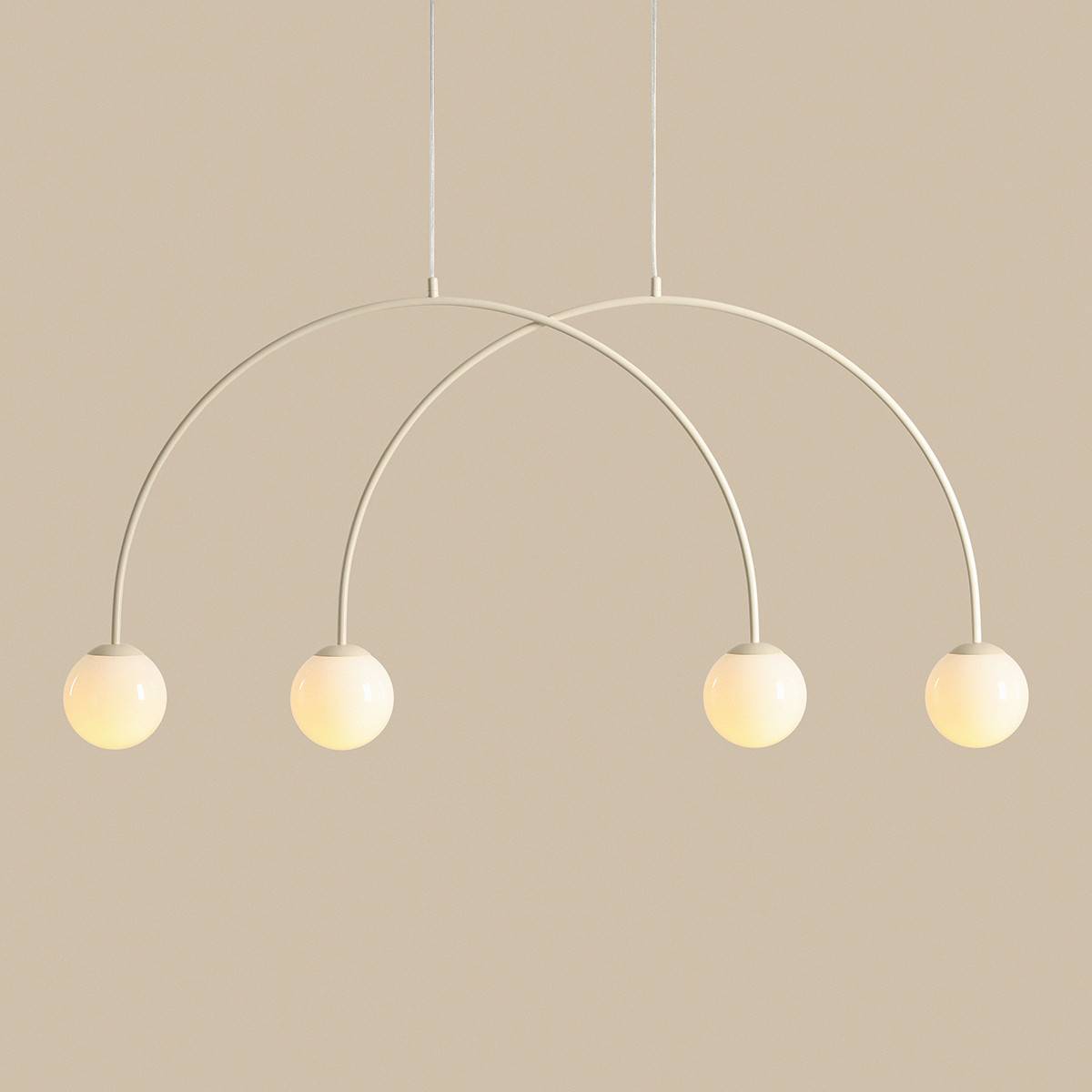 Twiggy - Loftlampe i cremefarvet metal og 4 hvide glaskupler, bredde 130 cm.