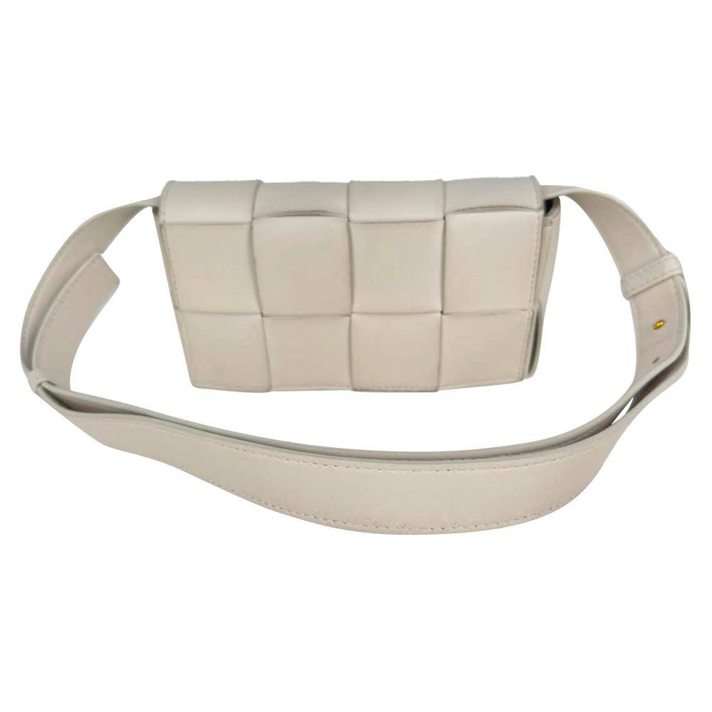 Bottega Veneta Vintage Bottega Veneta Cassette Bag L 19cm x W 5cm x H 9cm - Bottega Veneta Vintage hos Magasin