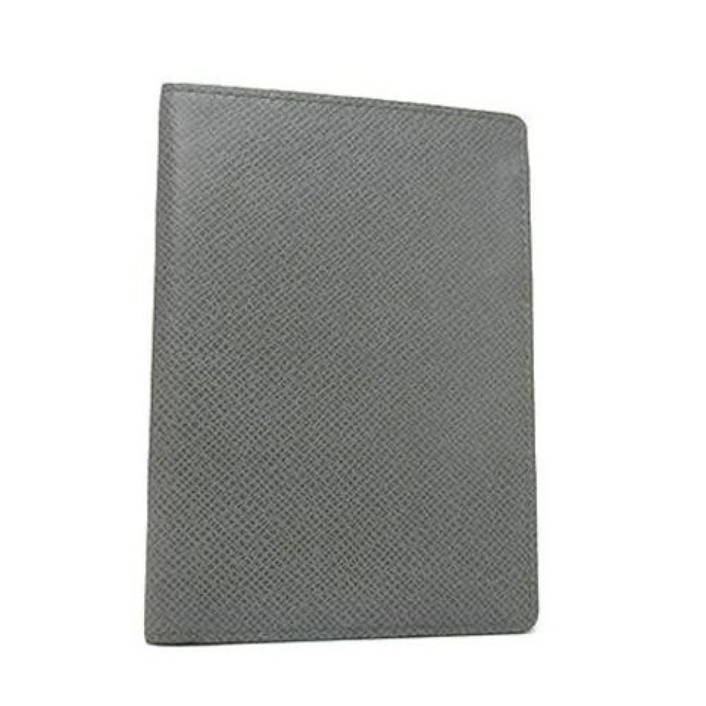 Louis Vuitton Vintage Pre-owned Taiga Passport Cover - Vintage - Herre - Grå - ONE SIZE - Uld