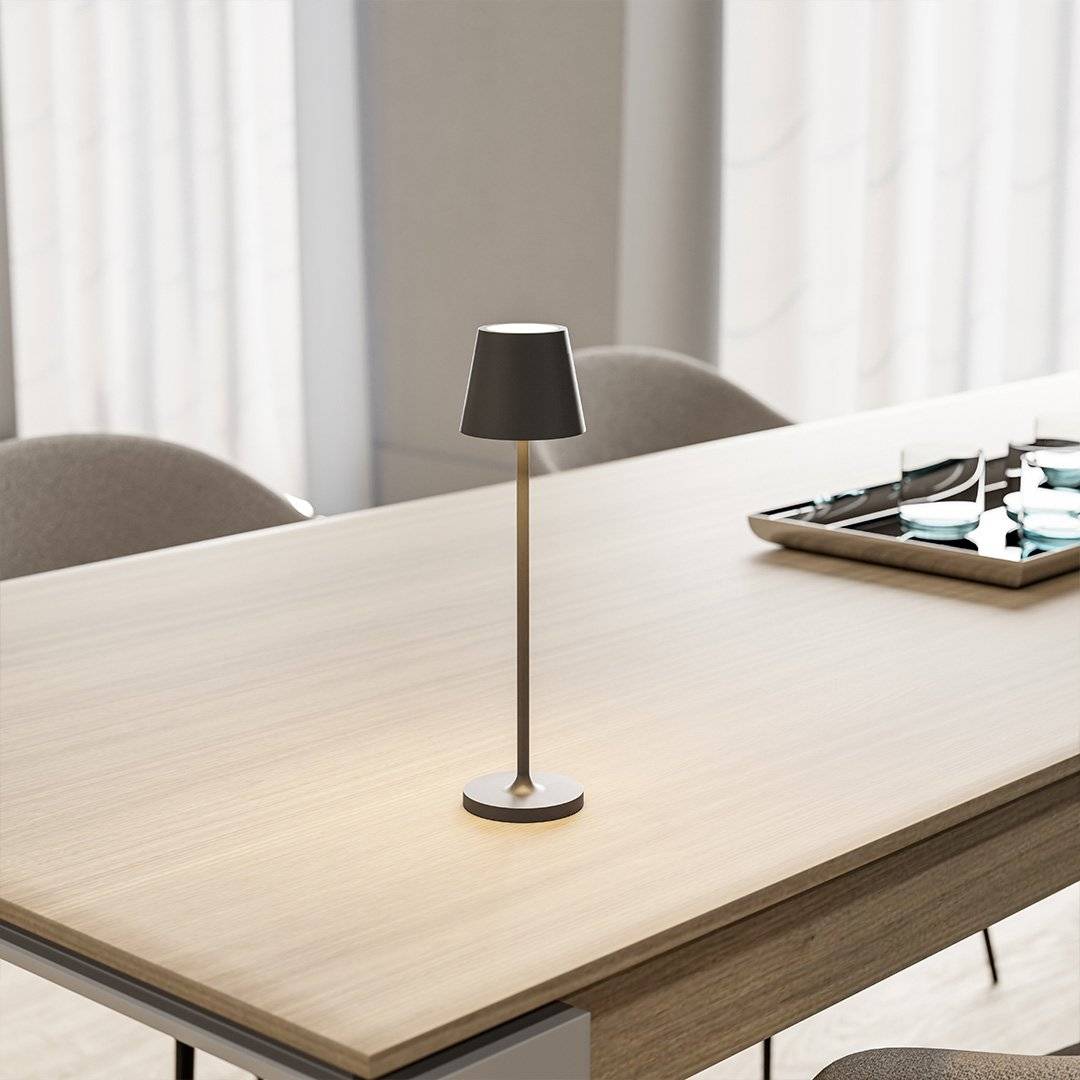 LumiNova Bordslampa – Stilren Bärbar LED-lampa med Touchkontroll - Antracit