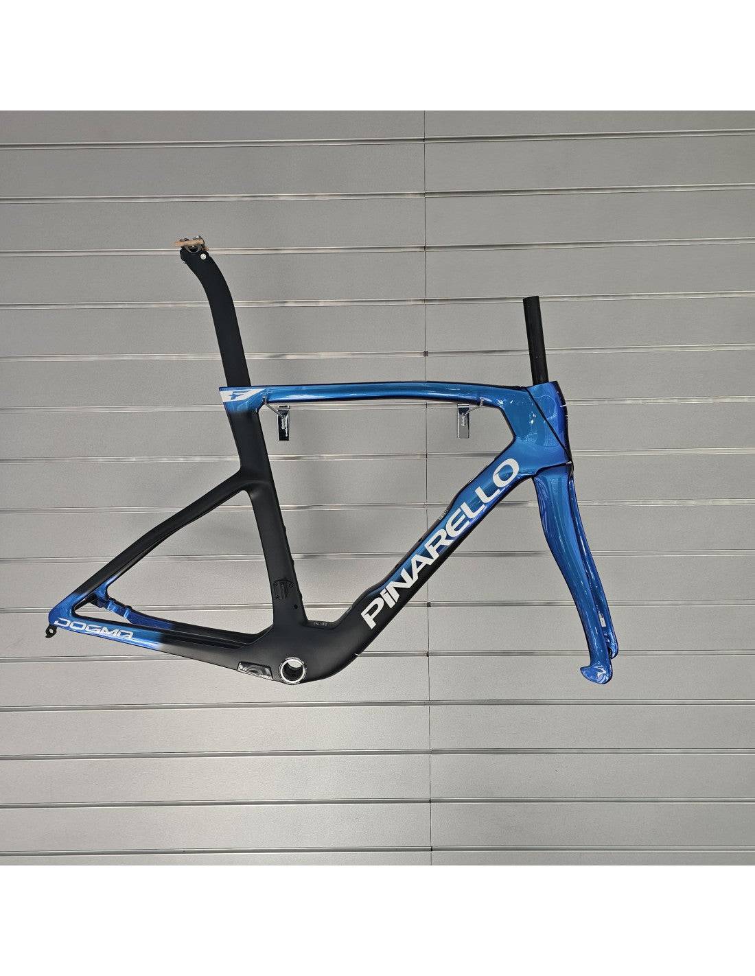 Pinarello New Dogma F Frameset 2025 - 155 / 515 / Luxter Blue Shiny (515)