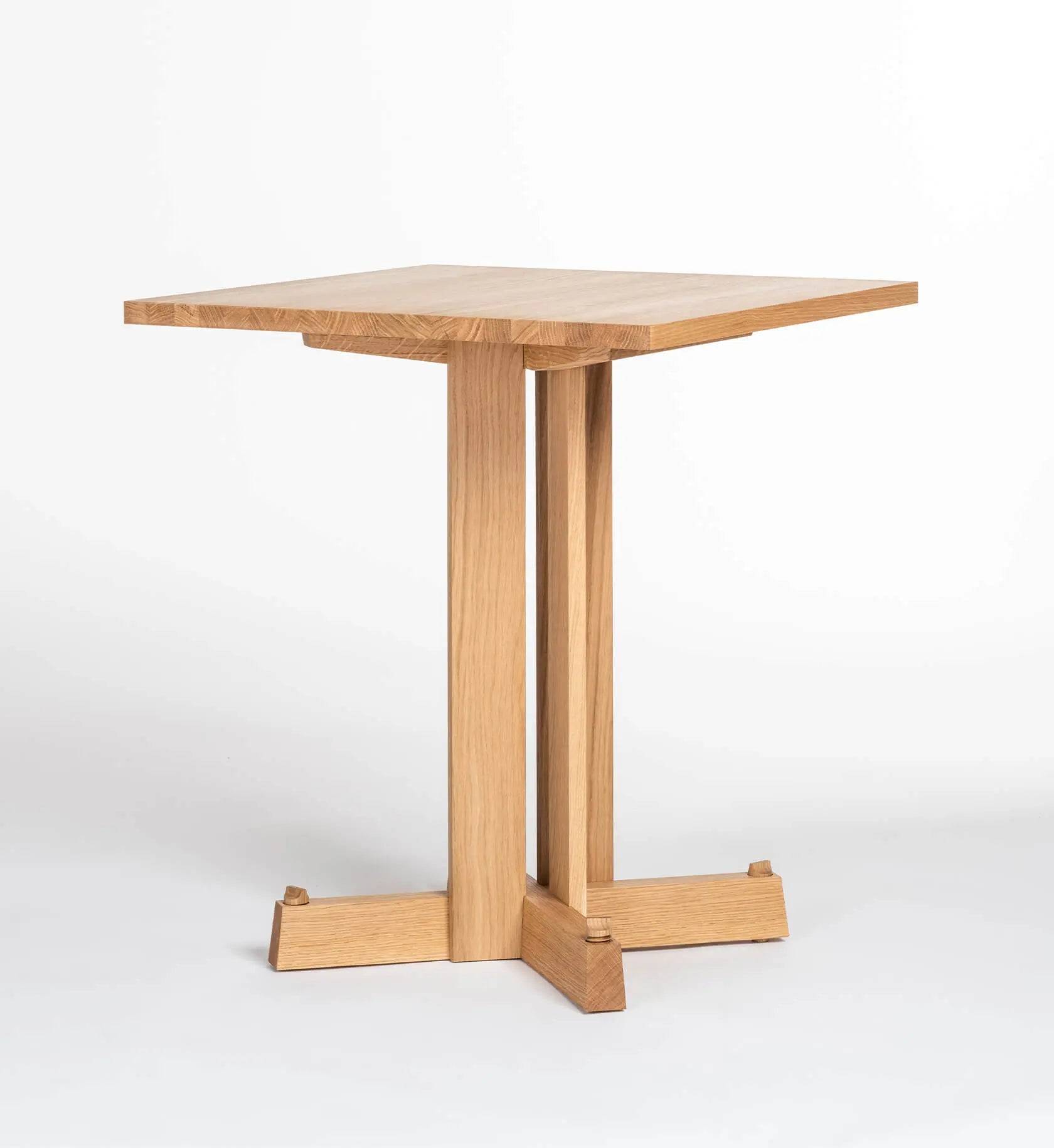 Verk Bord V.AS.01 – Anya Sebton - Eg / Kvadratisk 650 × 650 × H745 mm / Ubehandlet