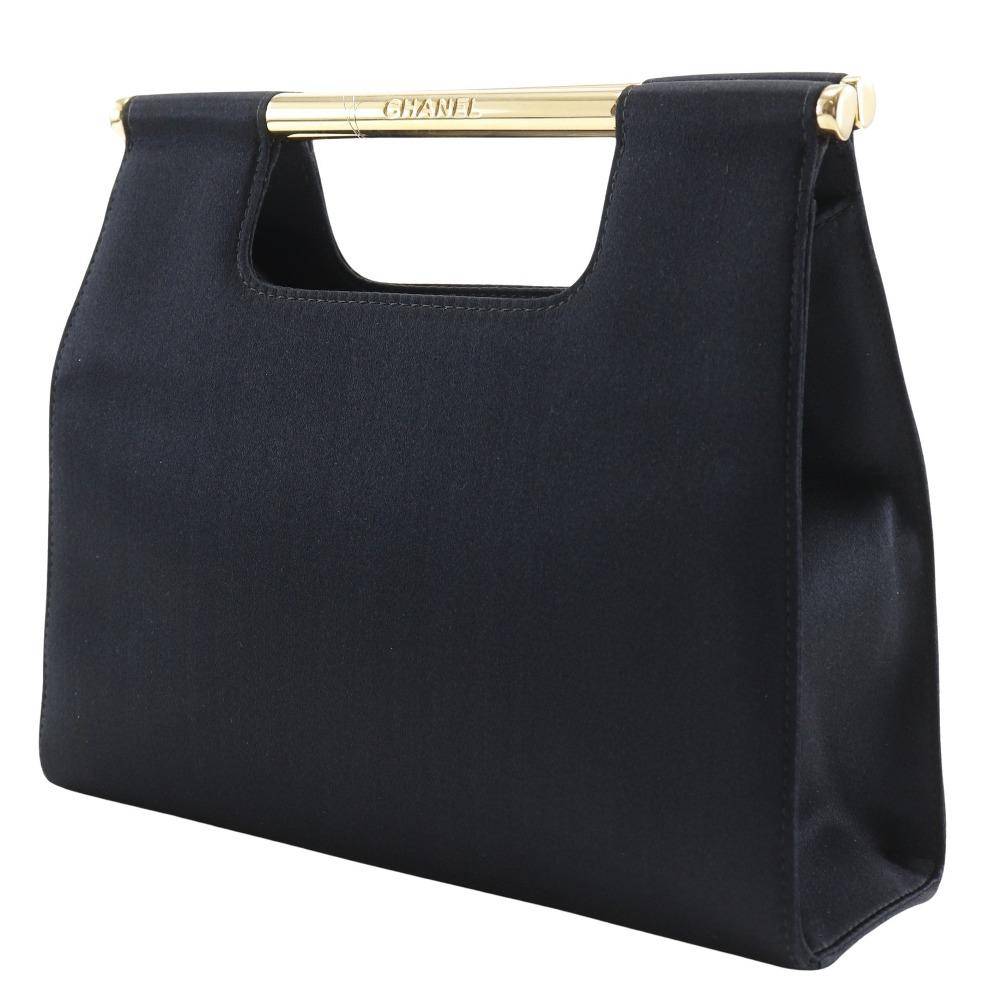 Chanel Vintage Chanel Handbag W 7cm x L 23cm x D 20cm - Håndtasker Satin hos Magasin.