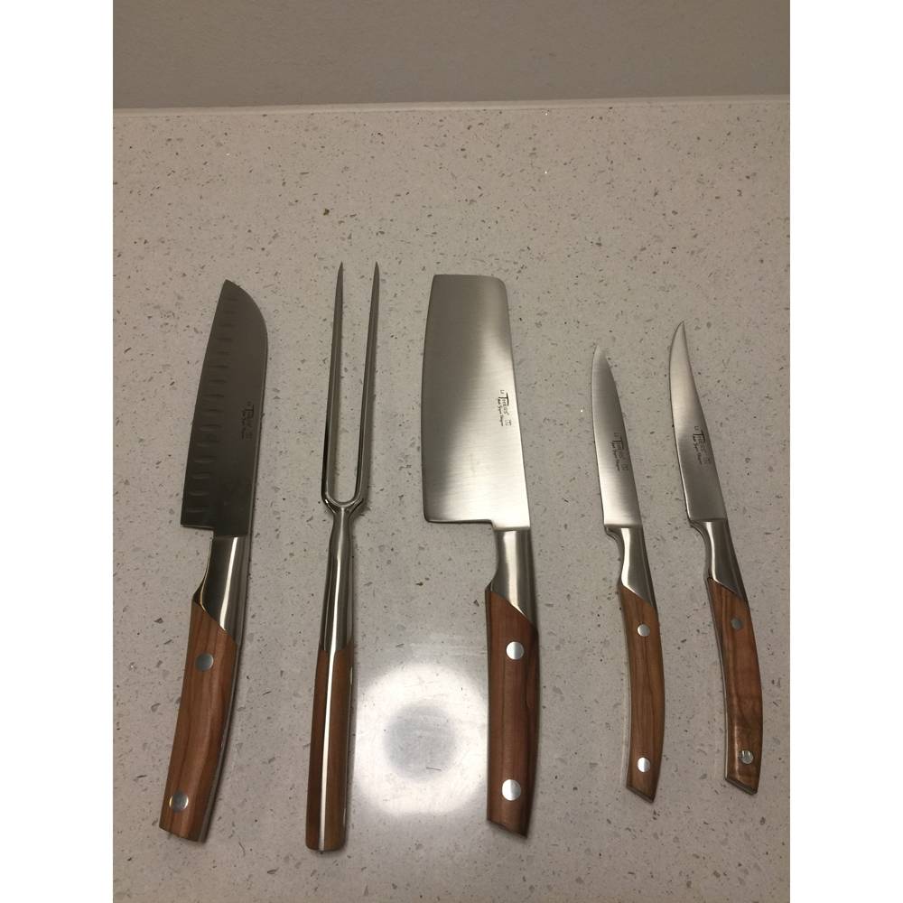 Santoku kniv med luftskær oliventræ fra Le Thiers