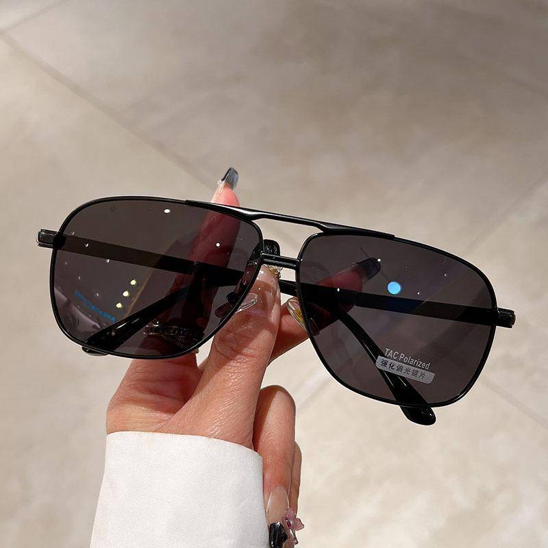 Oversized Vintage Sunglasses for Men Women Fashion Photochromic Driving Shades Double Bridge Sun Glasses