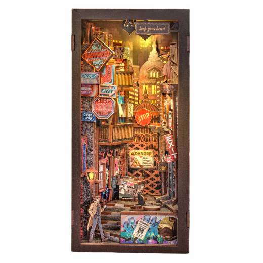 Cutebee Book Nook - The Long Goodbye.