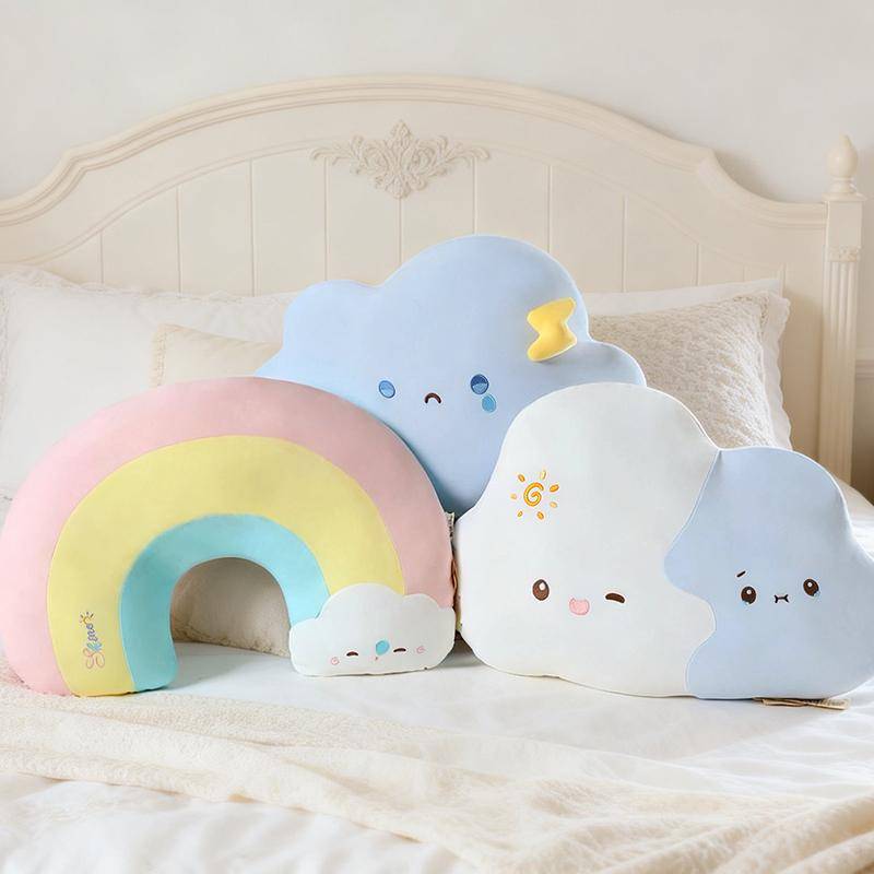 50 cm Sommar Isilke Material Plyschkudde Fylld Regnbågsmoln Känsla Kawaii Soffa Stol Dekor Kudde Gåva