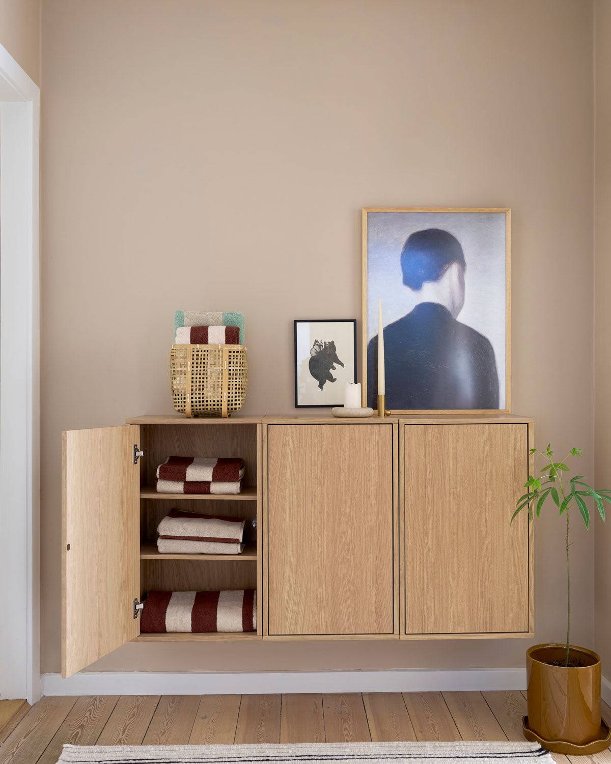 WallCabinet – Nordic Oak