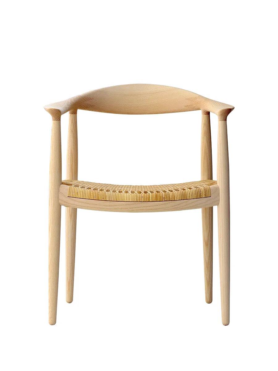PP501 The Chair af Hans J. Wegner Eg / Hvid bioolie - Jacobsen Plus