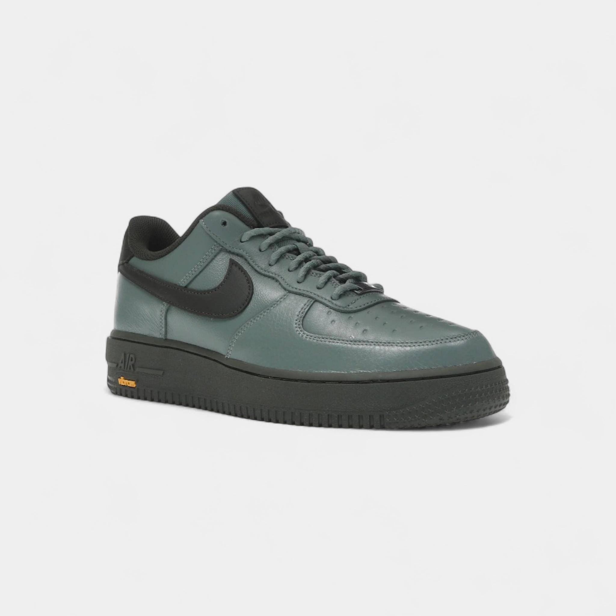Nike Air Force 1 Low Gore-Tex Vibram Lerväxtgrön 41