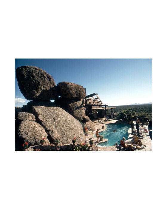 Slim Aarons Hovgard Home