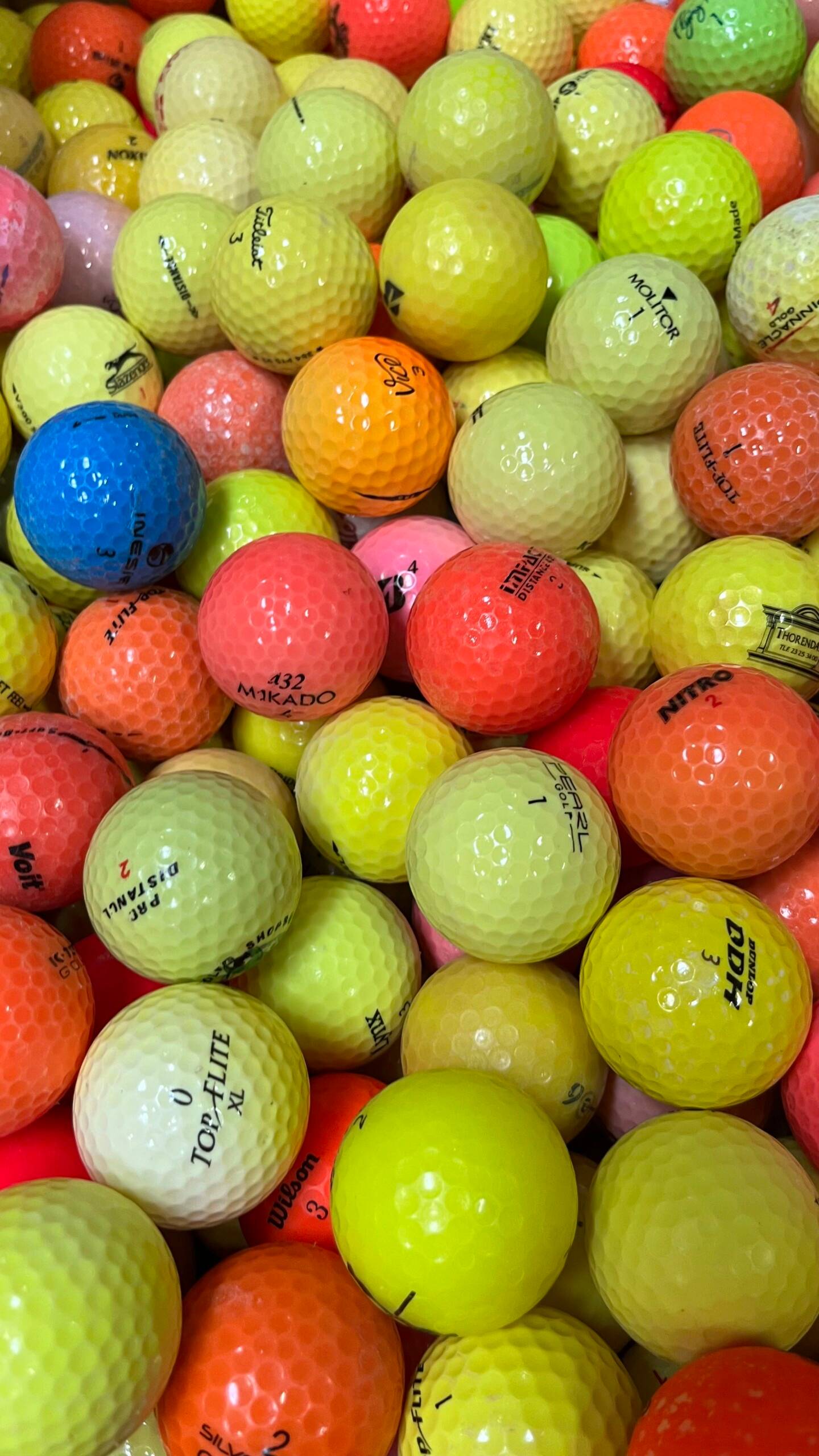 Golfboksen Mix Let Brugte Farvede Søbold.
