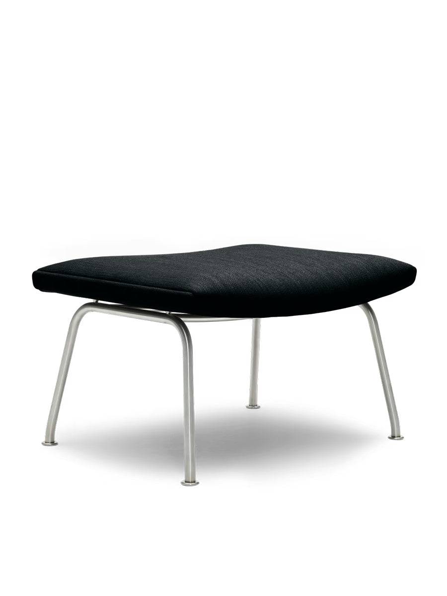 CH446 Skammel af Hans J. Wegner Tekstil: Mood 2101 - Jacobsen Plus